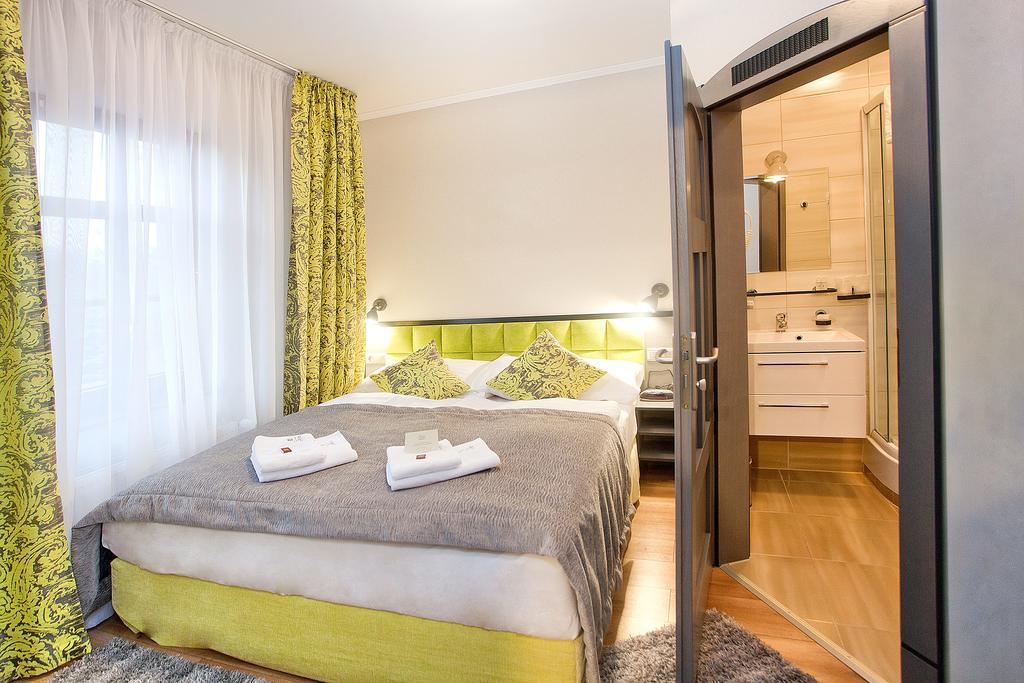 Hotel Artus 3*